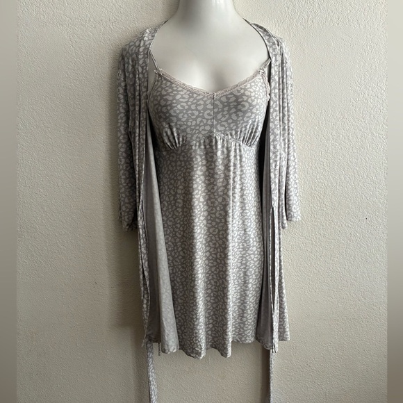 Rene Rofe Grey Animal Print Robe & Chemise Sleep Set M - Picture 3 of 10